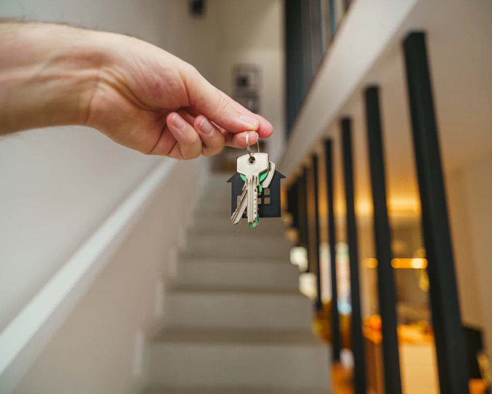 House keys in hand